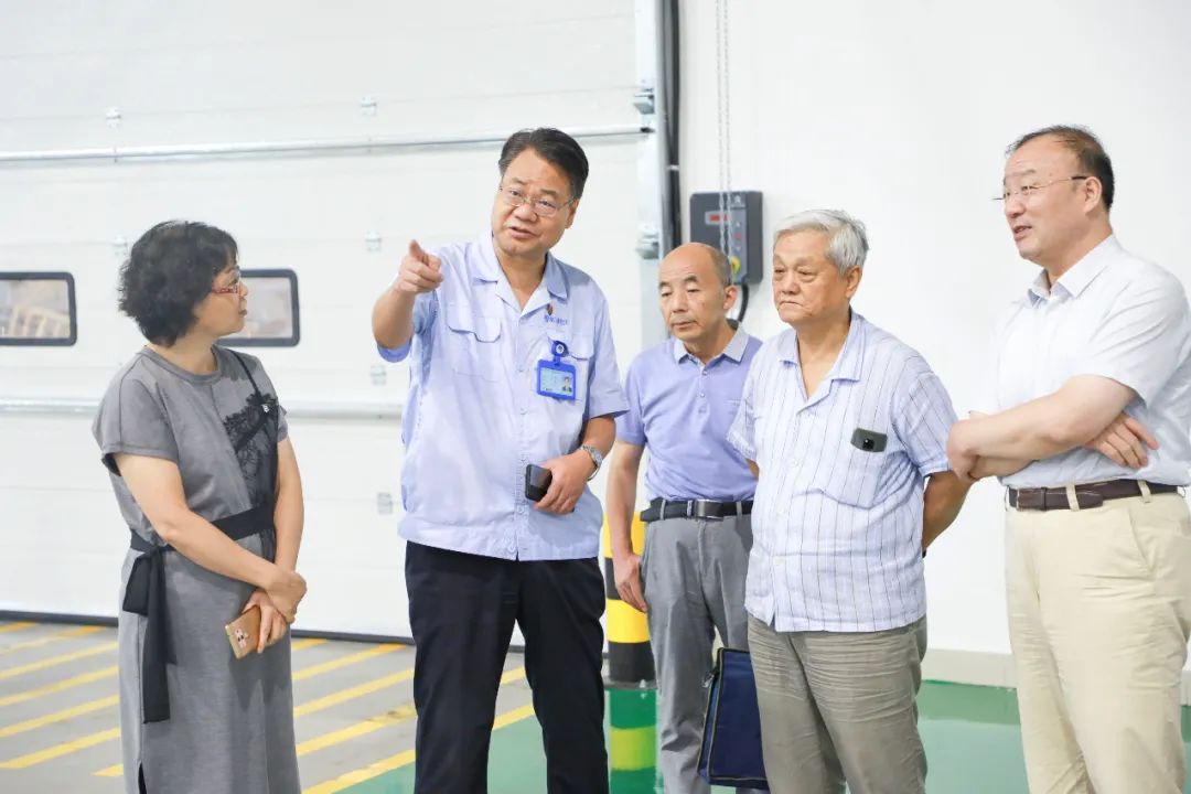 中国工程院制造业研究室主任屈贤明一行到秦川集团调研