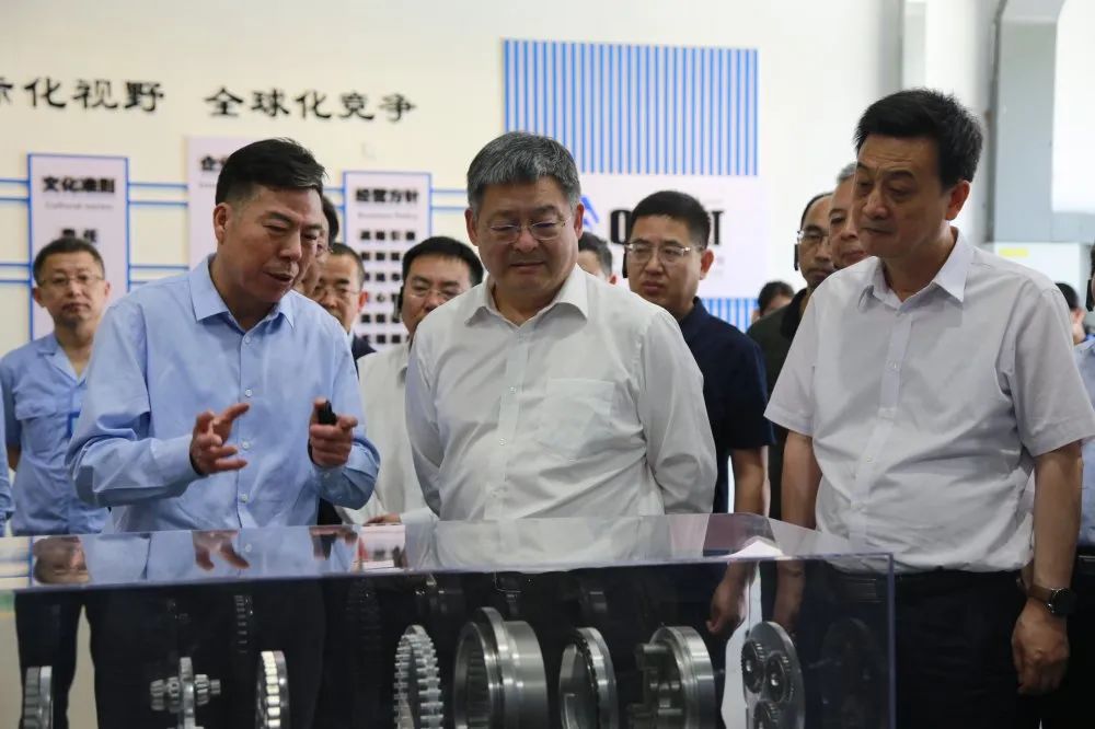 陕西省属企业改革创新观摩团走进秦川集团、法士特集团